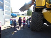 Výlet Luštěnice a Dobrovice Od motyky po traktor